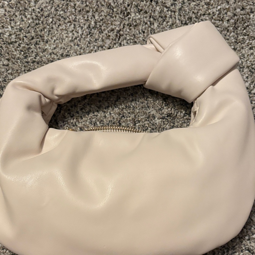 Melie Bianco Cream Shoulder Bag - Picture 4 of 5